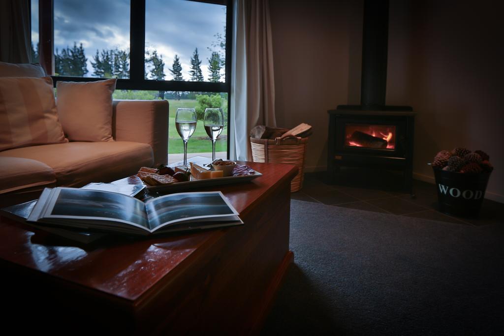 Woodbank Park Cottages هانمر سبرينغز الغرفة الصورة